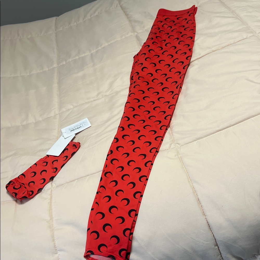 MARINE SERRE Authentic Stylish Red and Black Patterned leggings in size small